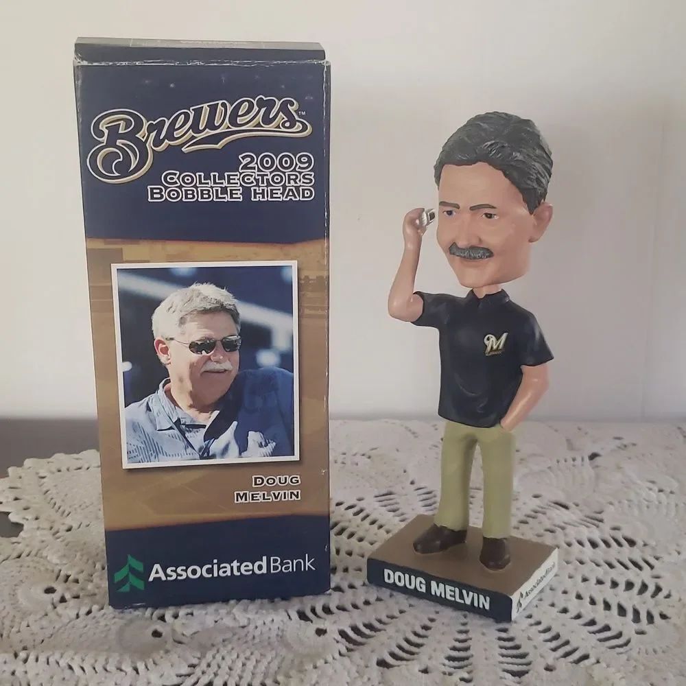 Vintage 2009 Milwaukee Brewers Doug Melvin Bobblehead
